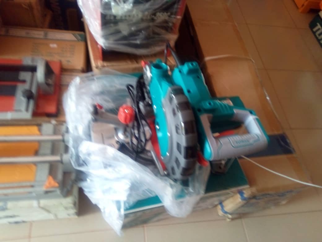 Mitre Saw 1400W TS42142107