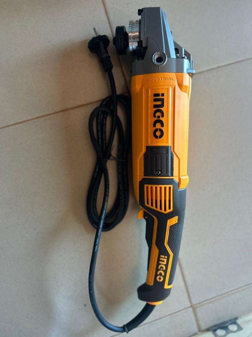 Angle grinder 3000W